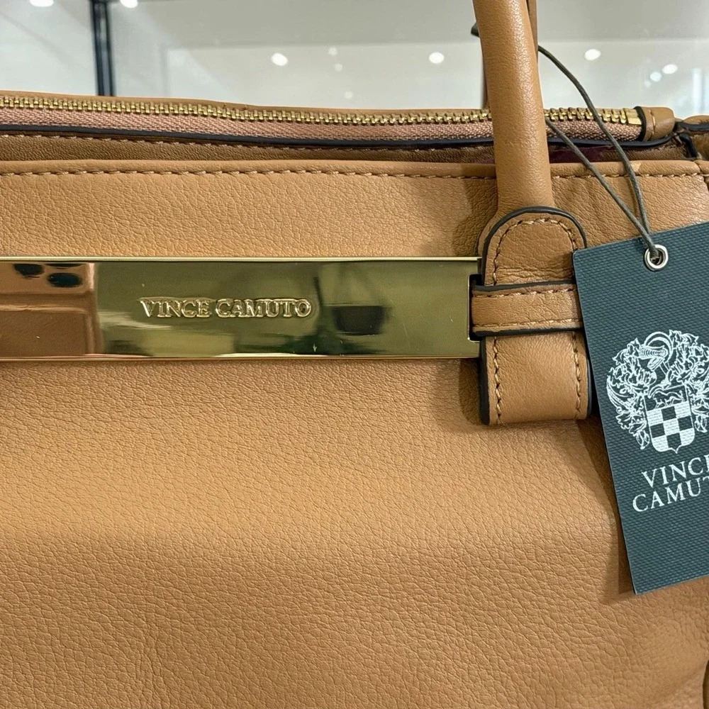 Vince Camuto Jace Shopper Leather Oak Double Handle Gold Trim Logo Classic NWT